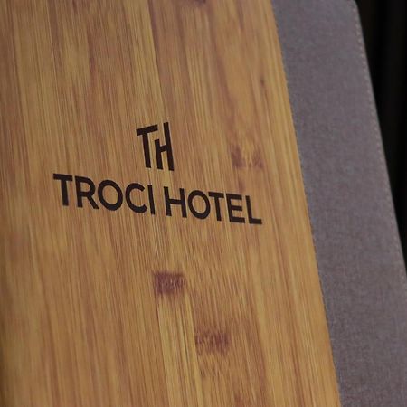 Troci Hotel Kamez 外观 照片