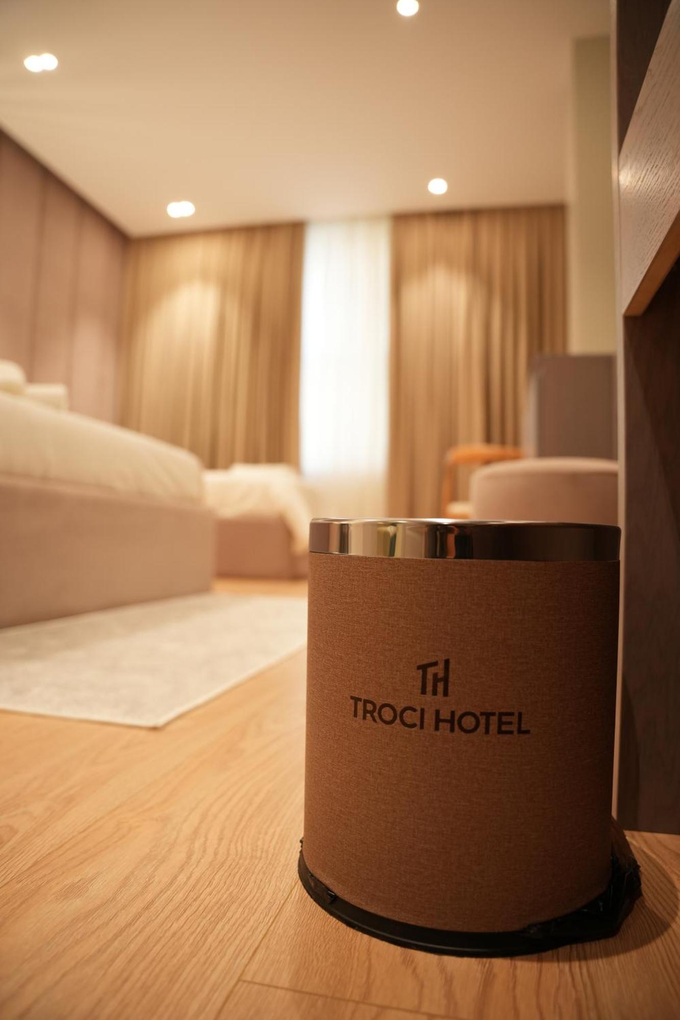 Troci Hotel Kamez 外观 照片
