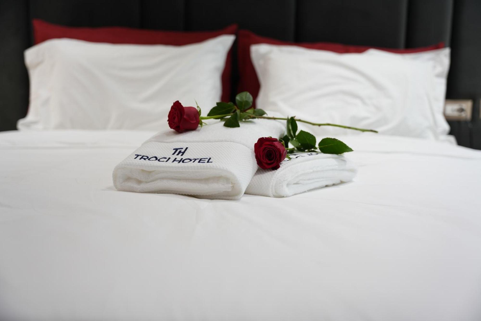 Troci Hotel Kamez 外观 照片