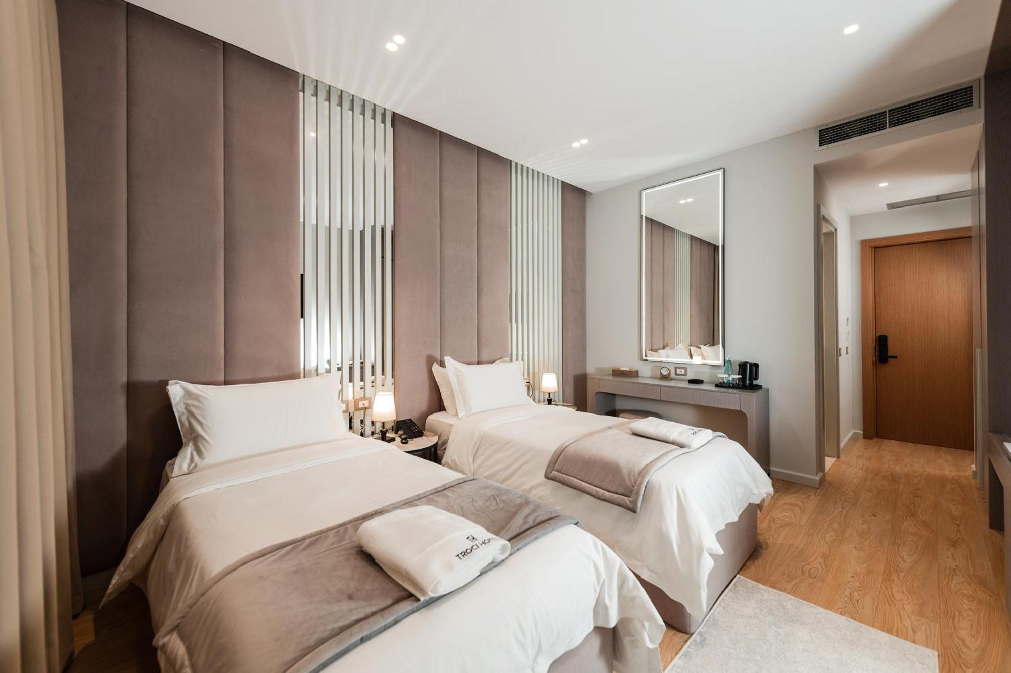 Troci Hotel Kamez 外观 照片
